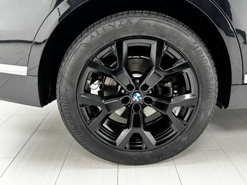 Used 2022 BMW X7 xDrive40i w/ Executive Package image 48