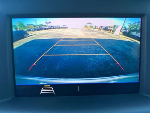 Used 2020 GMC Terrain SLE w/ LPO, Floor Liner Package FWD image 18
