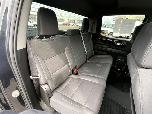 Used 2024 Chevrolet Silverado 1500 LT image 23