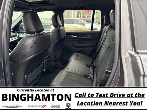 New 2025 Jeep Grand Cherokee 4WD image 21