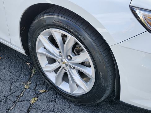 Used 2023 Chevrolet Malibu LT image 33