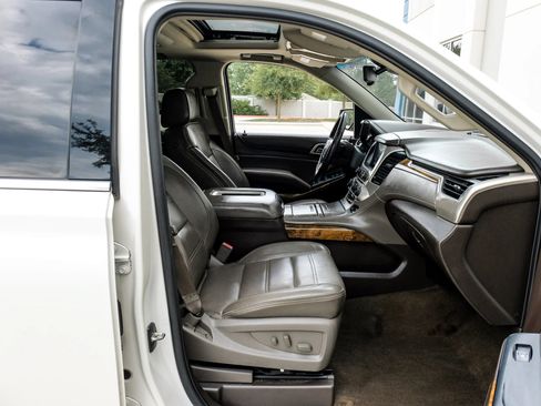 Used 2015 GMC Yukon Denali w/ Open Road Package RWD image 38
