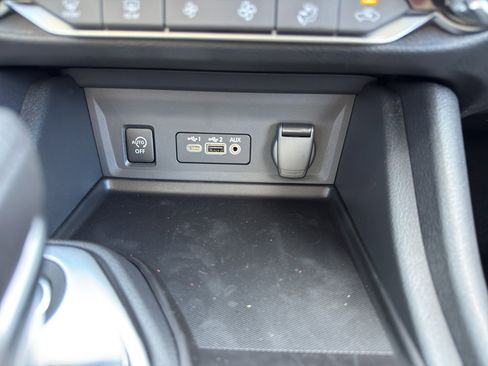 New 2025 Nissan Sentra SV image 19