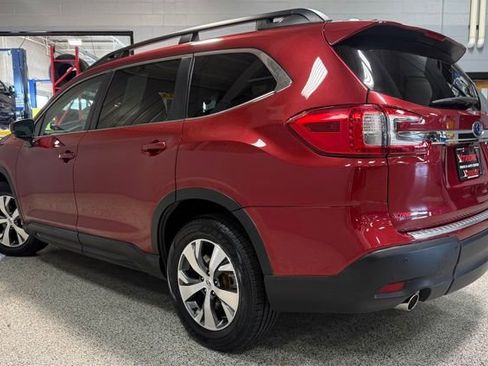 Used 2024 Subaru Ascent Premium w/ Convenience Package AWD/4WD image 4