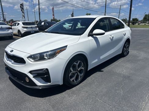 Used 2021 Kia Forte LXS FWD image 1