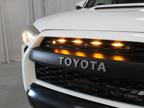 Used 2015 Toyota 4Runner TRD Pro AWD/4WD image 31