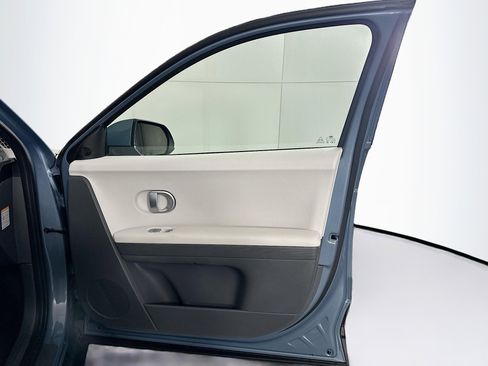 Used 2024 Hyundai Ioniq 5 SEL image 32