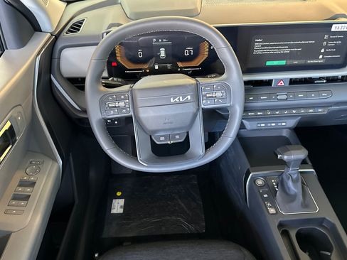New 2027 Kia Seltos LX AWD/4WD image 15