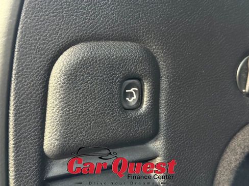 Used 2019 Jeep Grand Cherokee Limited image 12