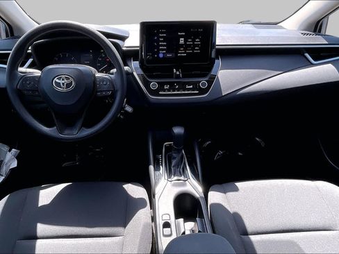 Used 2025 Toyota Corolla LE FWD image 29
