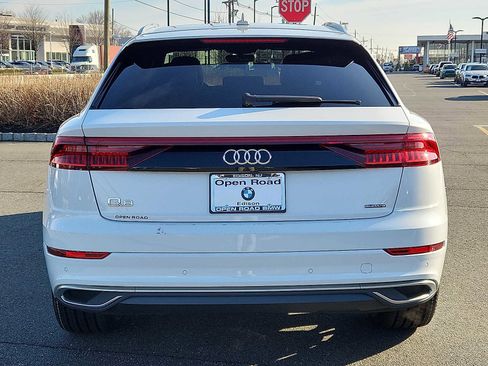 Used 2019 Audi Q8 Premium Plus w/ Premium Plus image 5