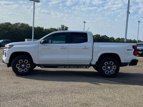 Used 2025 Chevrolet Colorado Z71 AWD/4WD image 6