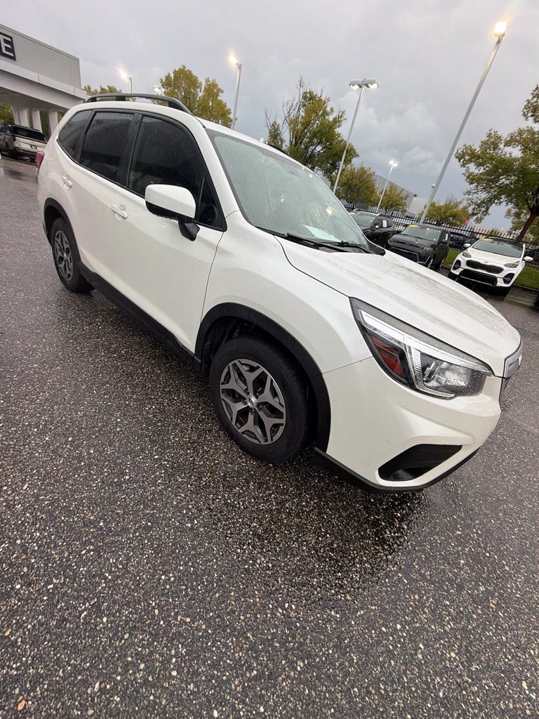Used 2020 Subaru Forester Premium AWD/4WD image 4