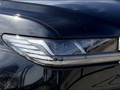 Used 2025 Lincoln Navigator Reserve image 28