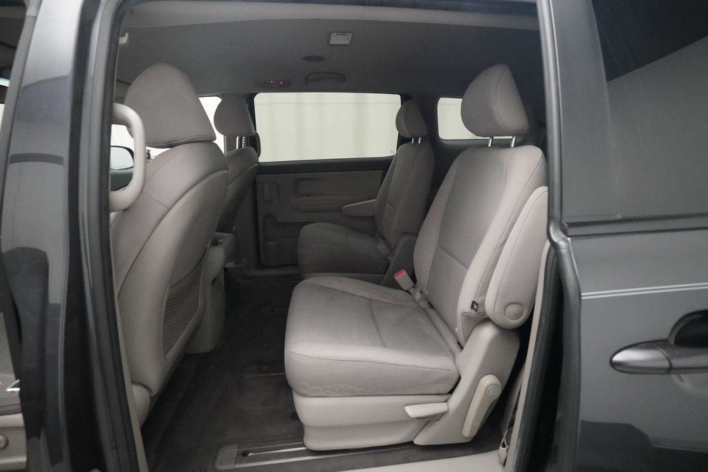 Used 2016 Kia Sedona LX FWD image 9