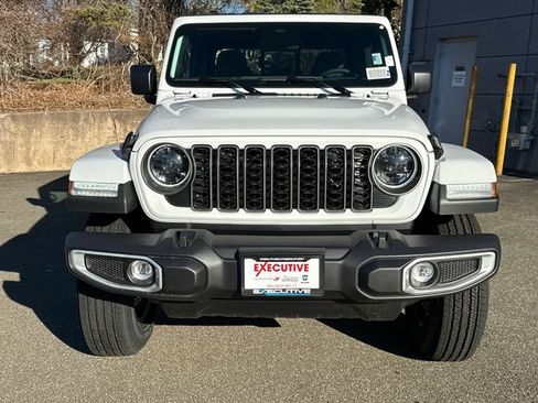 New 2026 Jeep Gladiator Sport AWD/4WD image 6
