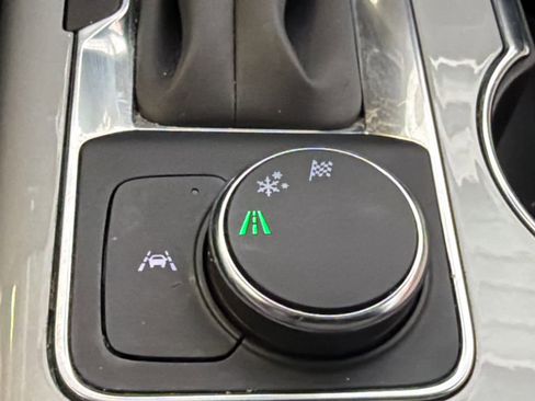 Used 2025 Chevrolet Blazer LT FWD image 45