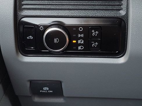 Used 2023 Ford F350 XLT w/ FX4 Off-Road Package image 29