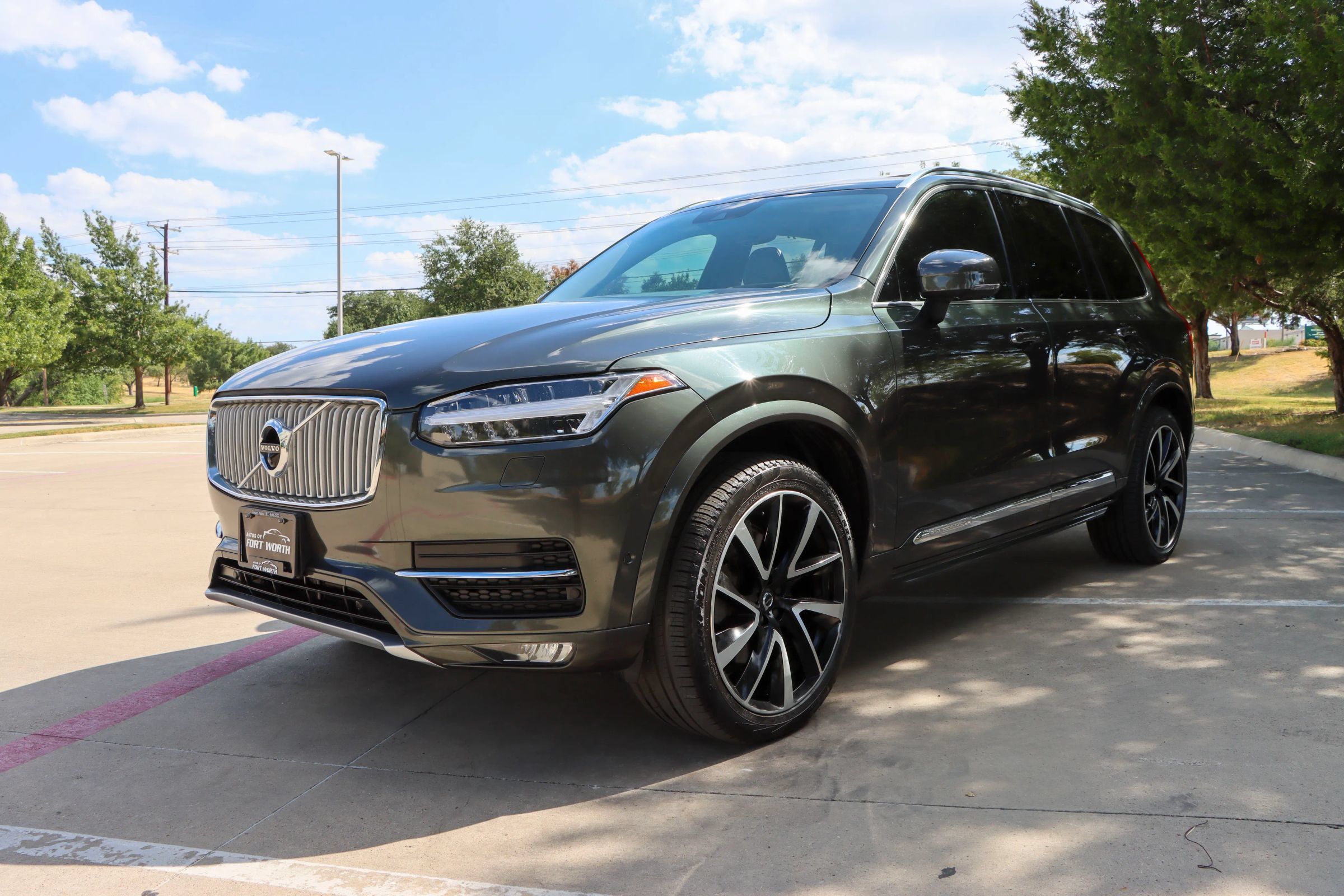 Used 2018 Volvo XC90 T6 Inscription w/ Convenience Package AWD/4WD image 2