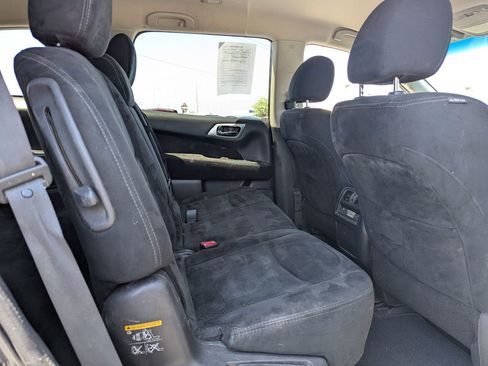 Used 2014 Nissan Pathfinder S AWD/4WD image 29