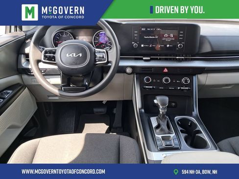 Used 2023 Kia Carnival LX FWD image 22