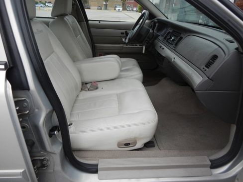 Used 2008 Mercury Grand Marquis LS RWD image 36