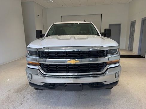 Used 2018 Chevrolet Silverado 1500 LT w/ All Star Edition image 2