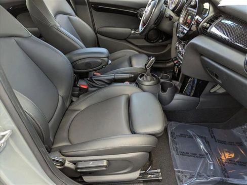 Used 2021 MINI Cooper S image 19