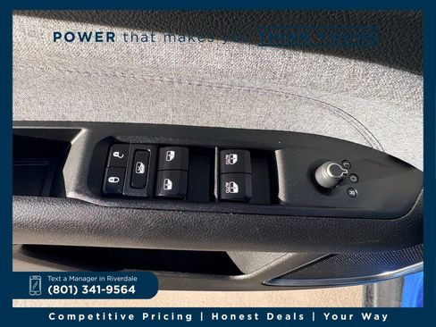 Used 2024 Jeep Compass Latitude image 21