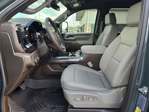 New 2026 Chevrolet Silverado 2500 LTZ w/ LTZ Plus Package AWD/4WD image 4