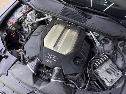 Used 2022 Audi RS 6 AWD/4WD image 31