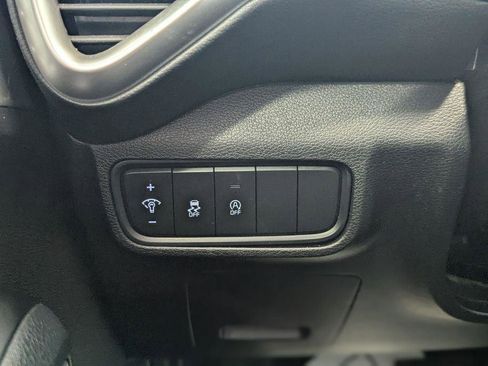 Used 2023 Kia Soul LX w/ Option Group 015 FWD image 24