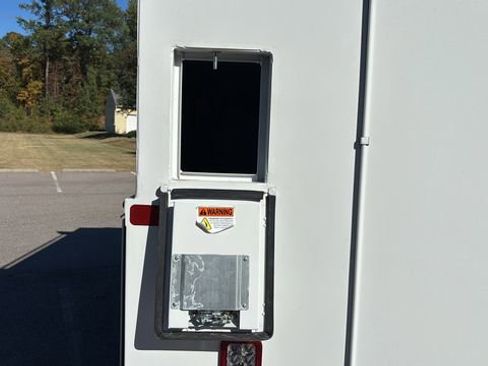 New 2025 Chevrolet Express 3500 w/ Power Convenience Package image 25