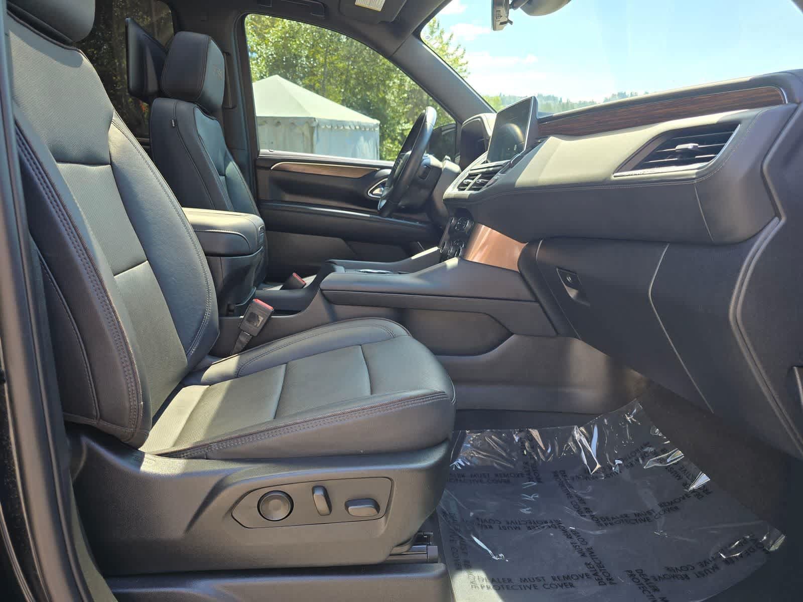 Used 2023 Chevrolet Tahoe High Country w/ Advanced Technology Package AWD/4WD image 29