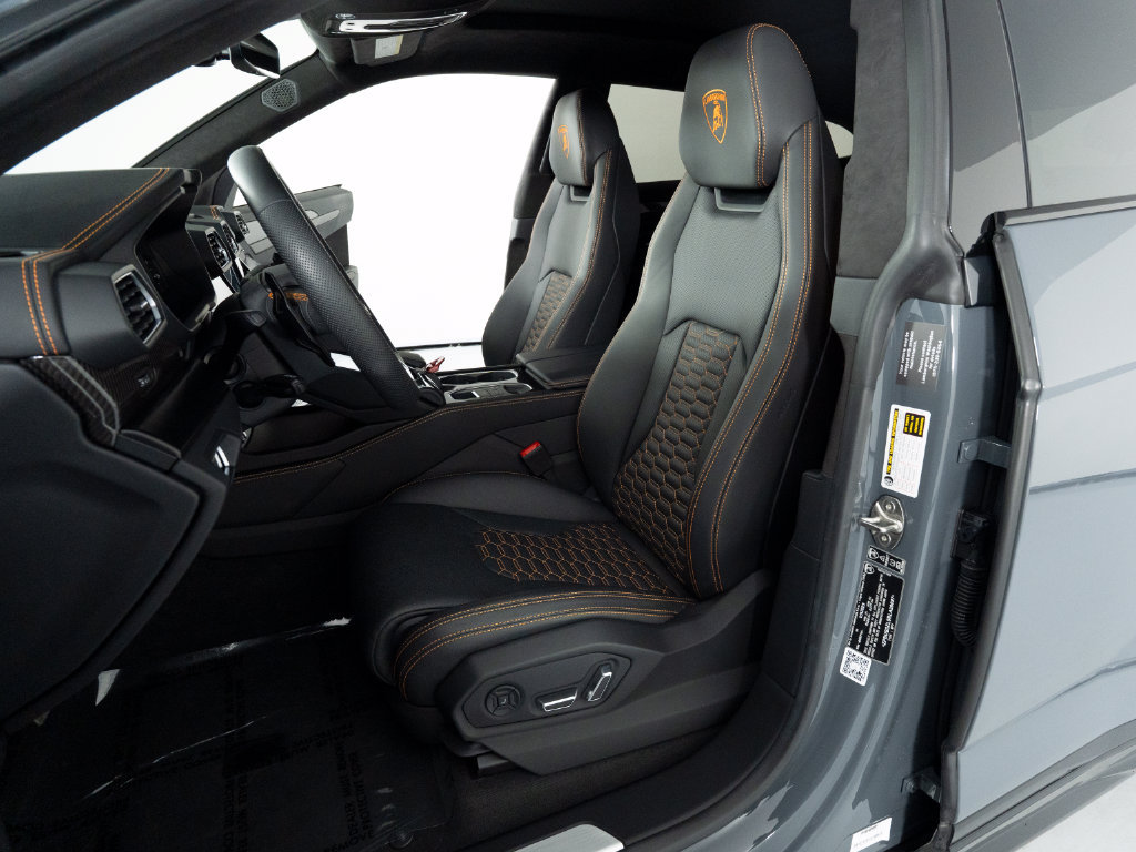 Used 2024 Lamborghini Urus S AWD/4WD image 43