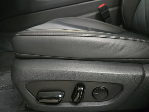 Certified 2025 Lexus NX 300h 350h Luxury image 29