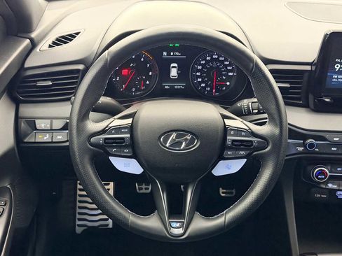 Used 2022 Hyundai Veloster N image 20