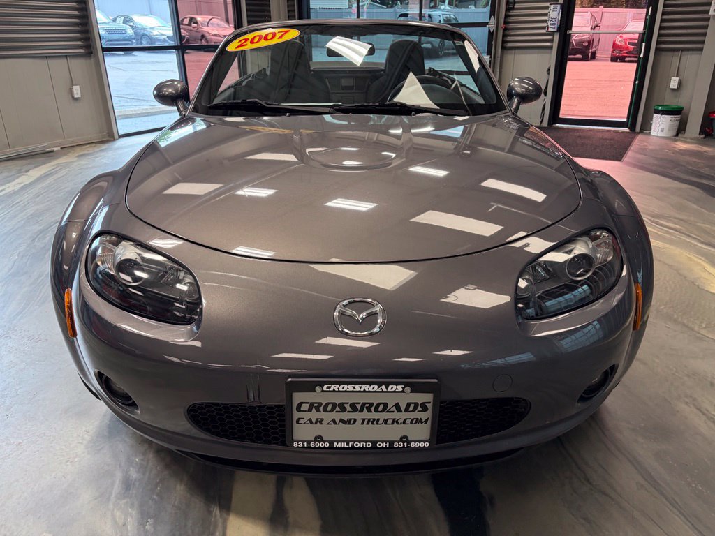 Used 2007 MAZDA MX-5 Miata Touring RWD image 30