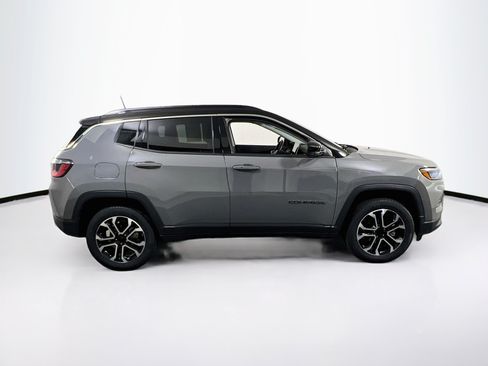 Used 2022 Jeep Compass Limited AWD/4WD image 4