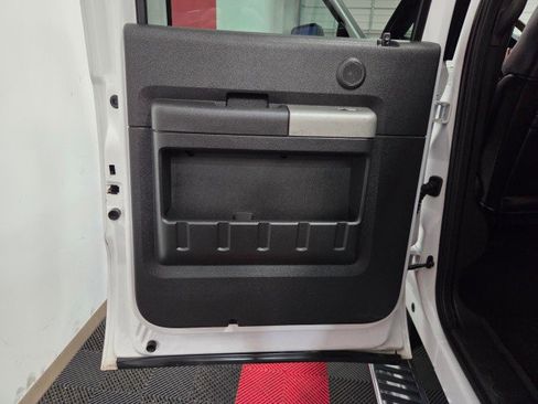 Used 2013 Ford F350 Lariat w/ Lariat Interior Pkg image 35