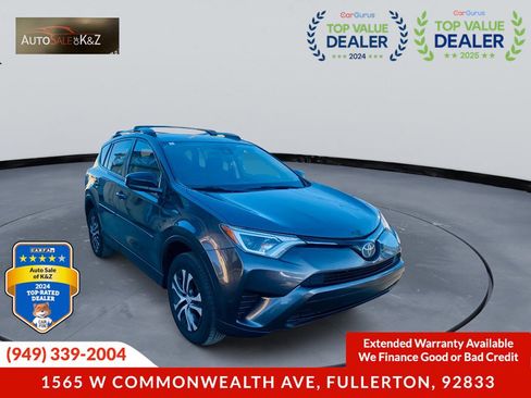 Used 2018 Toyota RAV4 LE w/ Carpet Mat Package image 1