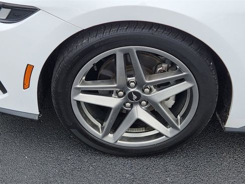 Used 2024 Ford Mustang Coupe image 14