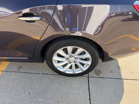 Used 2014 Buick LaCrosse Leather FWD image 5