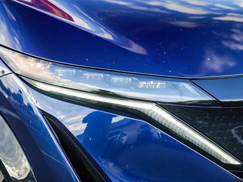 Used 2024 Nissan Ariya AWD image 2