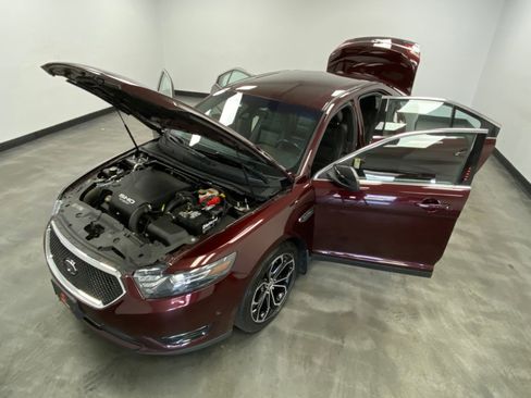 Used 2018 Ford Taurus SHO w/ Driver Assist Package AWD/4WD image 45