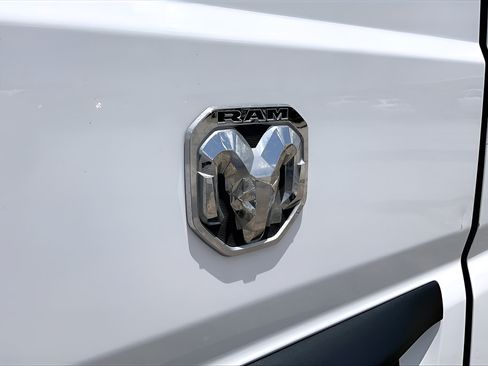 Used 2025 RAM ProMaster 2500 w/ Convenience Group FWD image 29