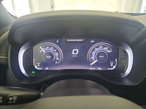 Used 2023 RAM 1500 Limited AWD/4WD image 15
