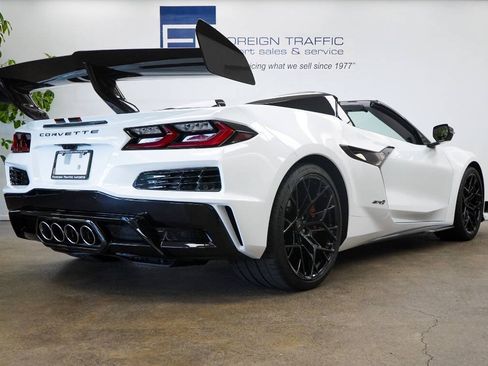 Used 2026 Chevrolet Corvette ZR1 w/ ZR1 Carbon Fiber Aero Package RWD image 10