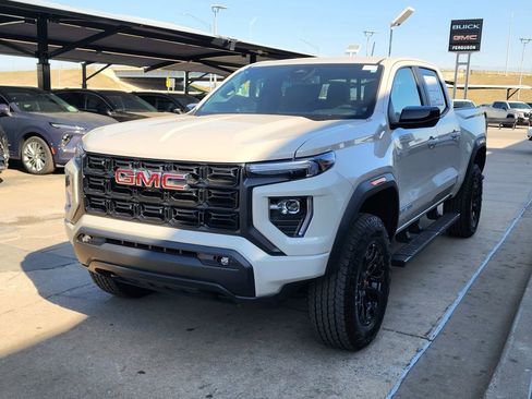 New 2026 GMC Canyon Elevation w/ Convenience Package image 8