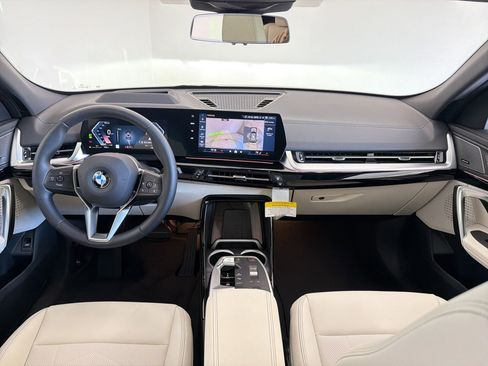 New 2026 BMW X2 xDrive28i w/ Technology Package AWD/4WD image 17
